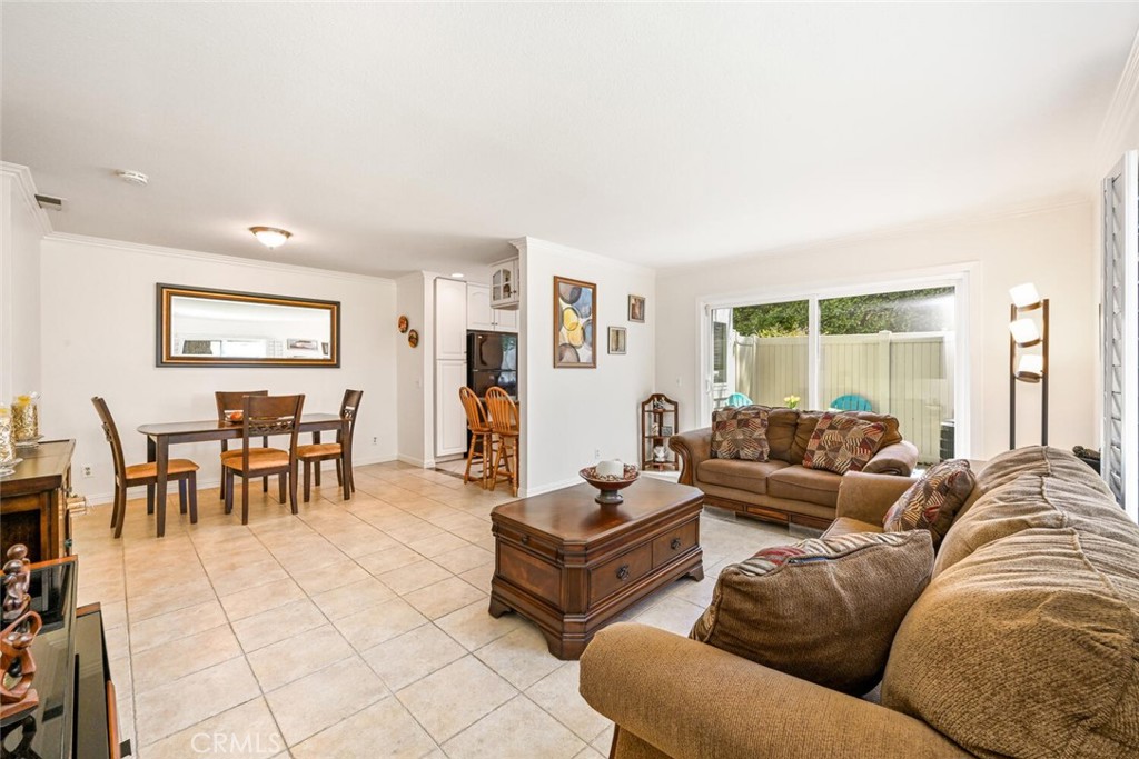 2617 W Meadowwood 9