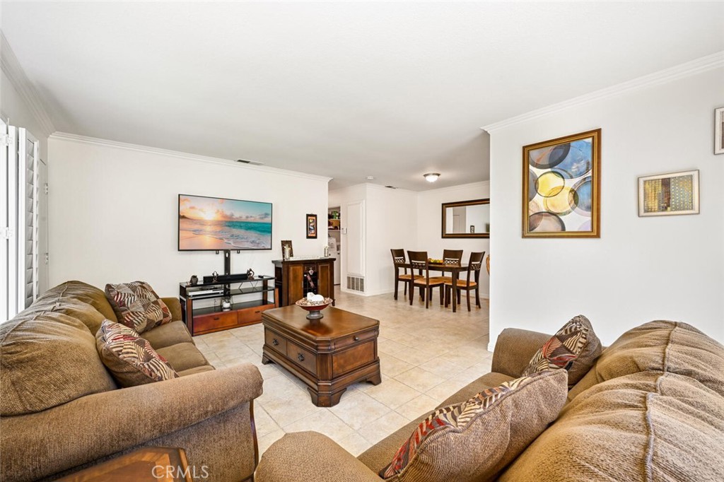 2617 W Meadowwood 9