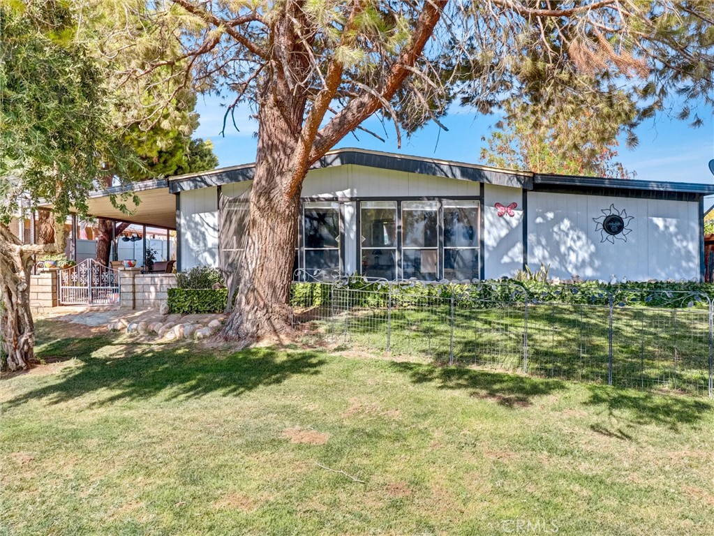 View Thousand Palms, CA 92276 mobile home