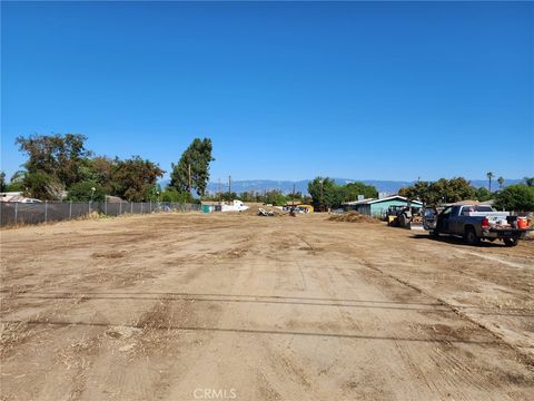 1220 East coulston Street San Bernardino CA 92408