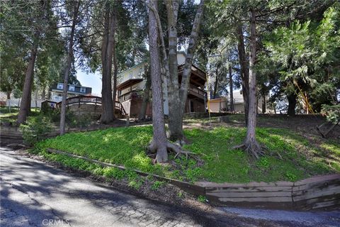 A home in Crestline