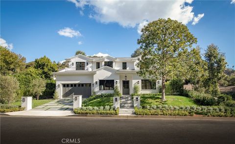 Photo of 1090 Moraga Drive, Bel Air, CA 90049 (MLS # SR24240630)