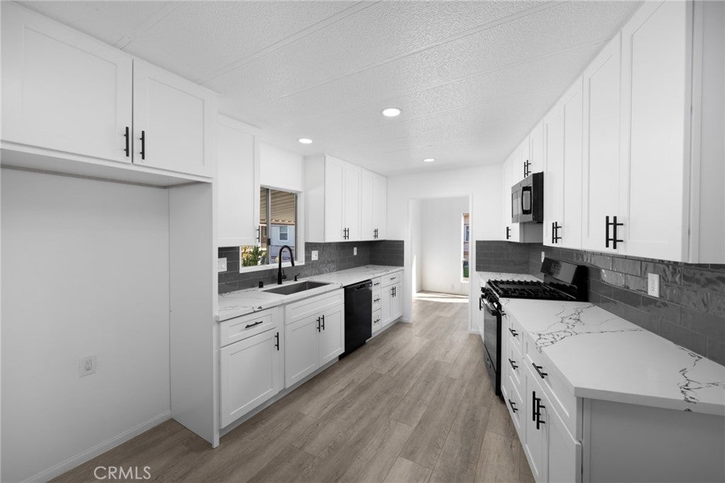 3595 Santa Fe Avenue 270