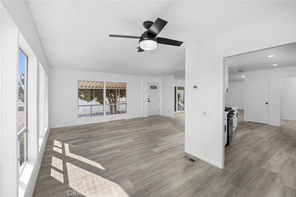 3595 Santa Fe Avenue 270