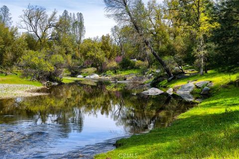 Photo of 3729 Ben Hur Road, Mariposa, CA 95338 (MLS # MP25032864) Photo of 3729 Ben Hur Road, Mariposa, CA 95338 (MLS # MP25032864)