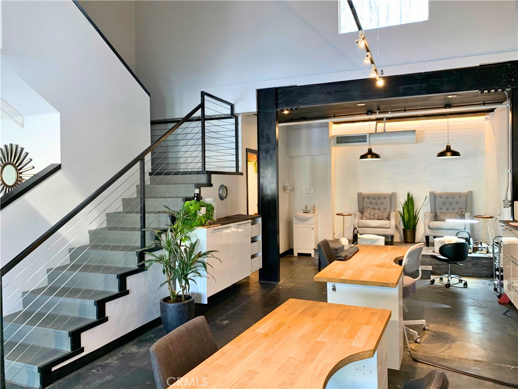 1452 W 9th Street Unit D