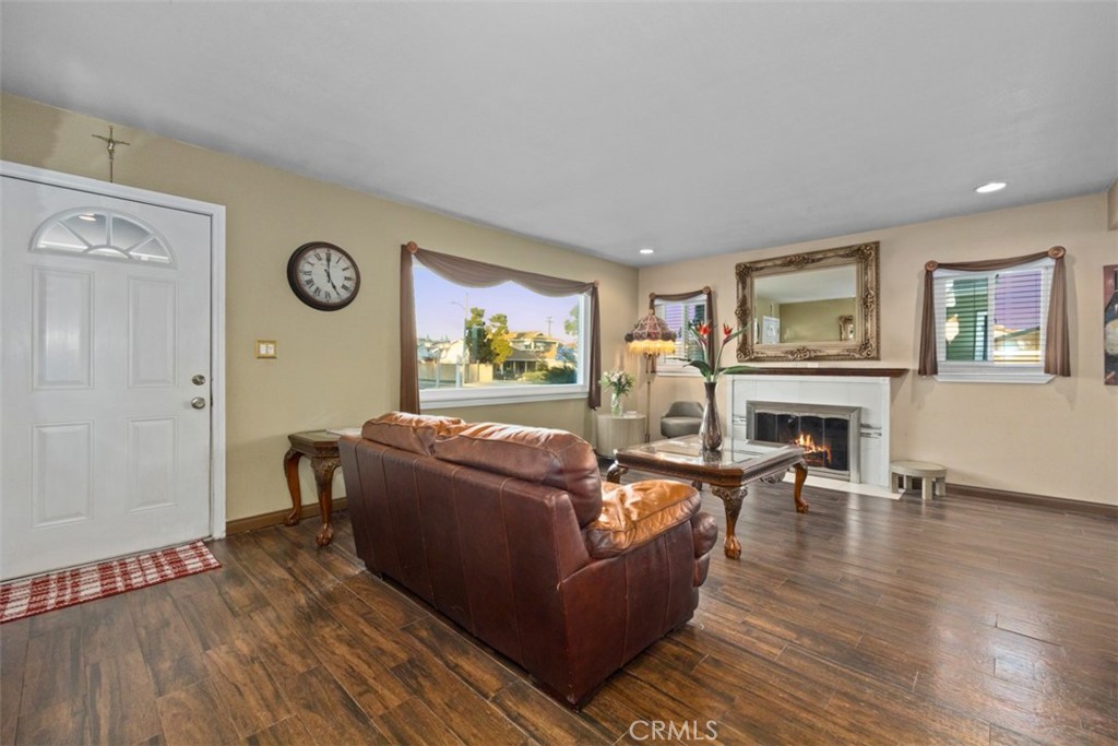 Photo 4 of 44 of 7531 San Ardo Drive house