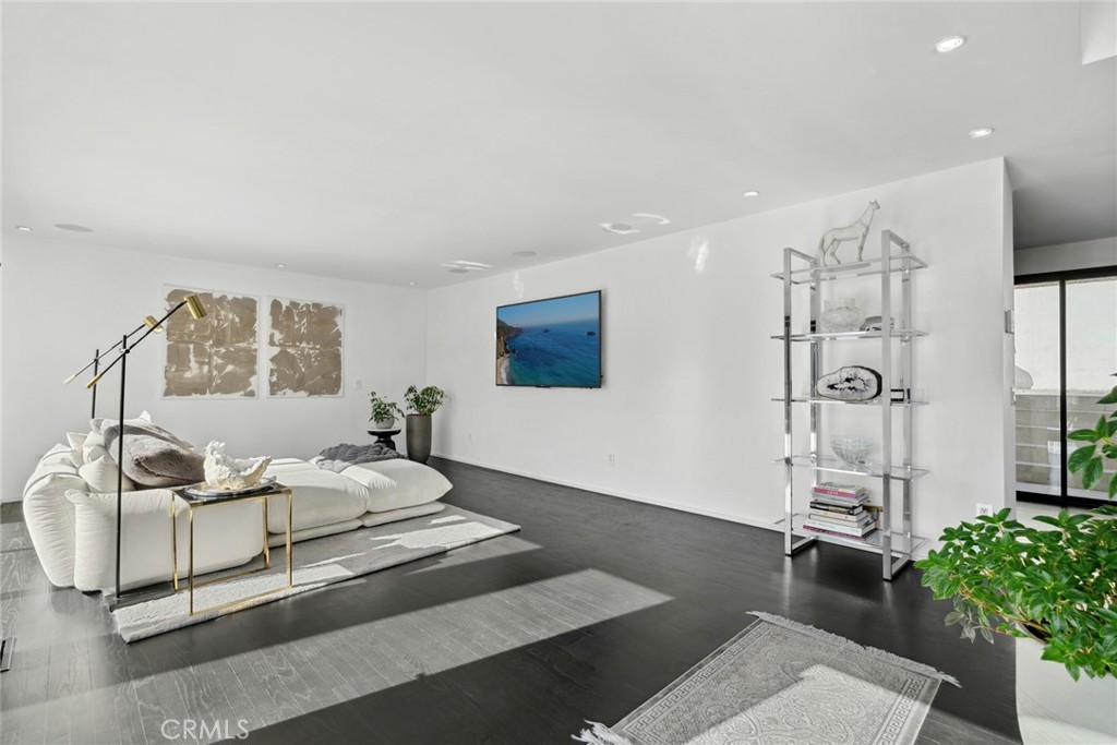 1445 Mar Vista Way