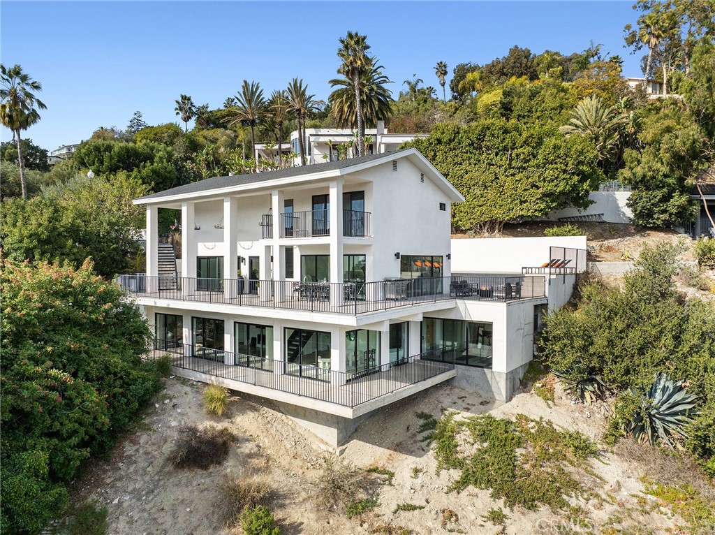 1445 Mar Vista Way