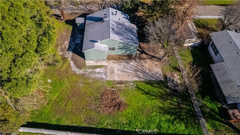 A home in Snelling