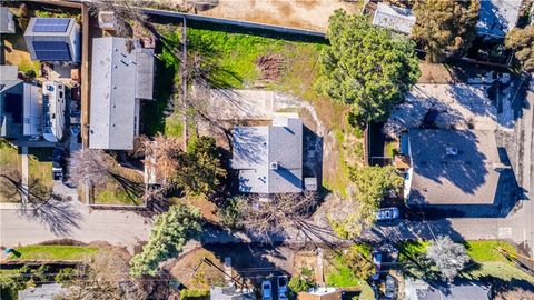 A home in Snelling