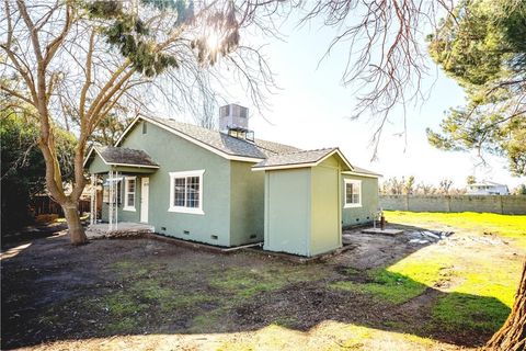 A home in Snelling