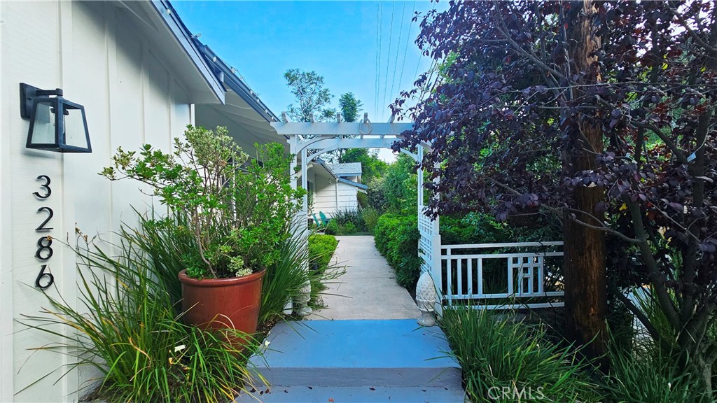 Properties 2 3286 Mandeville Canyon Road