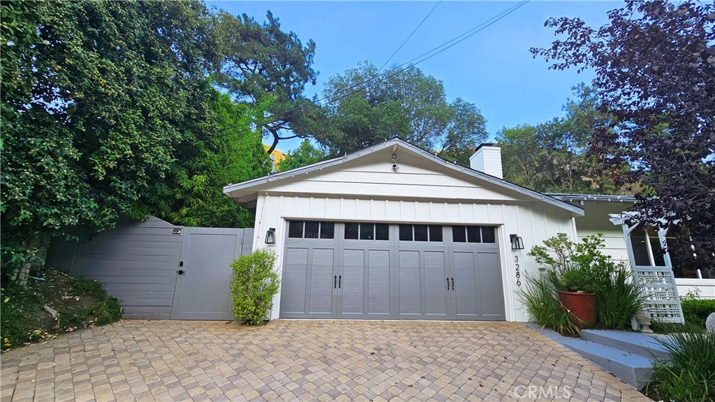 Properties 1 3286 Mandeville Canyon Road