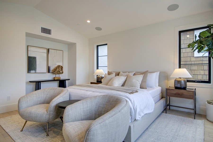 Corona del Mar South of PCH (CDMS) - Residential