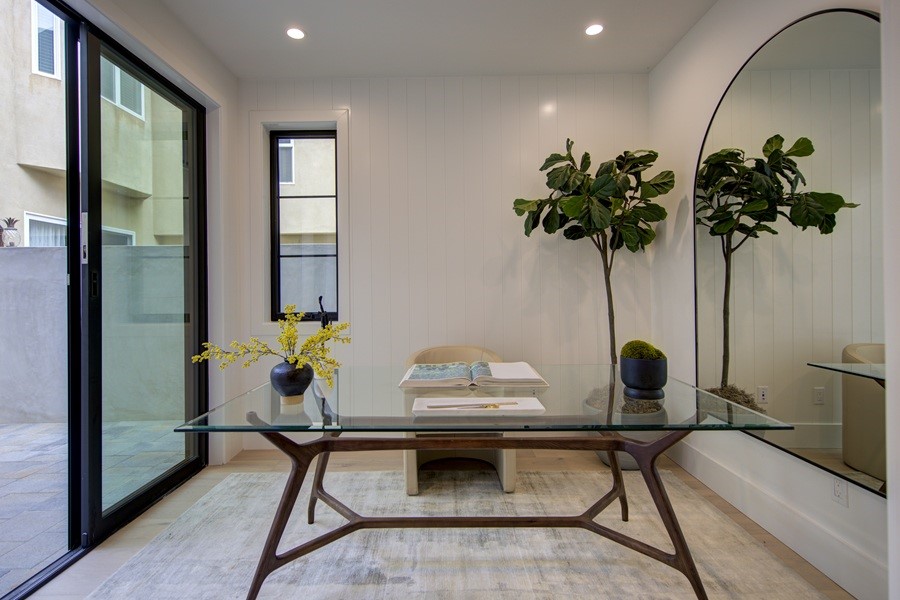 Corona del Mar South of PCH (CDMS) - Residential