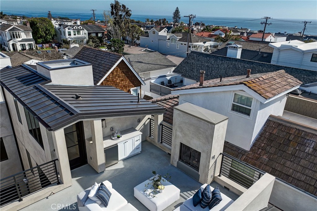 Corona del Mar South of PCH (CDMS) - Residential