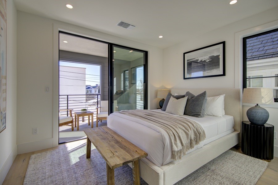 Corona del Mar South of PCH (CDMS) - Residential