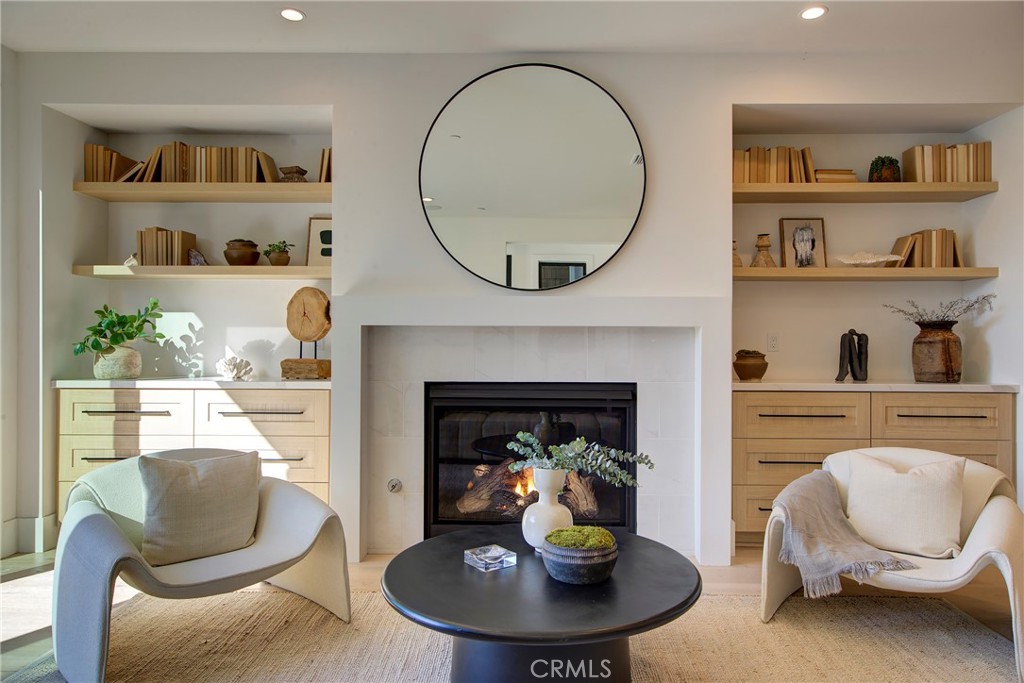 Corona del Mar South of PCH (CDMS) - Residential