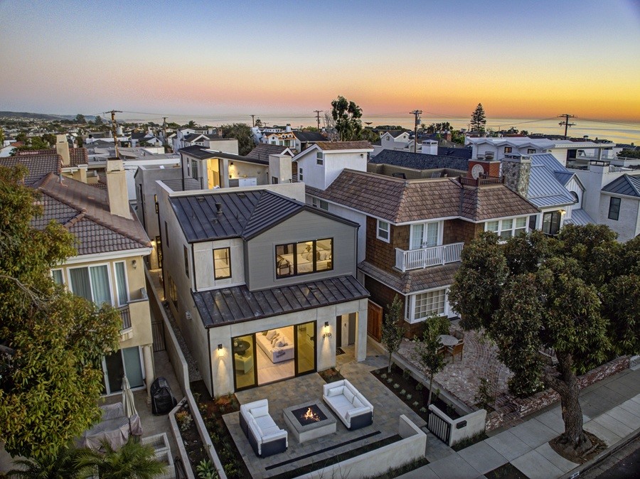 Corona del Mar South of PCH (CDMS) - Residential