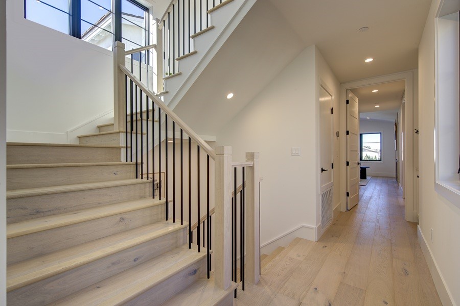 Corona del Mar South of PCH (CDMS) - Residential