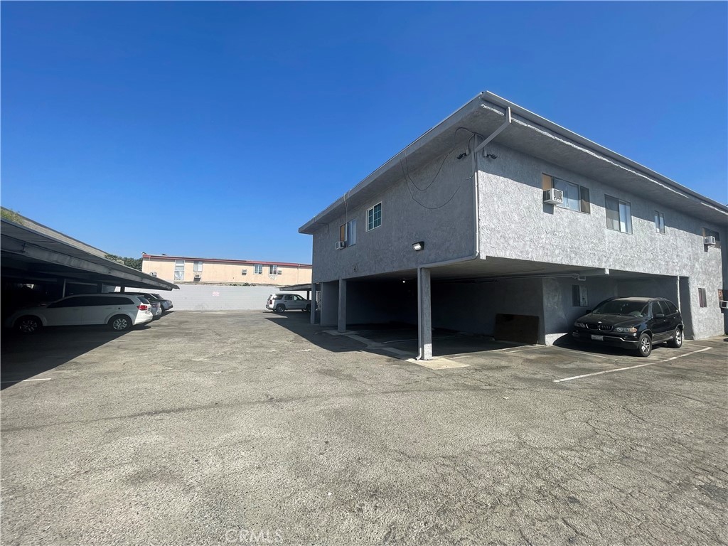 Properties 4 8633 Columbus Ave