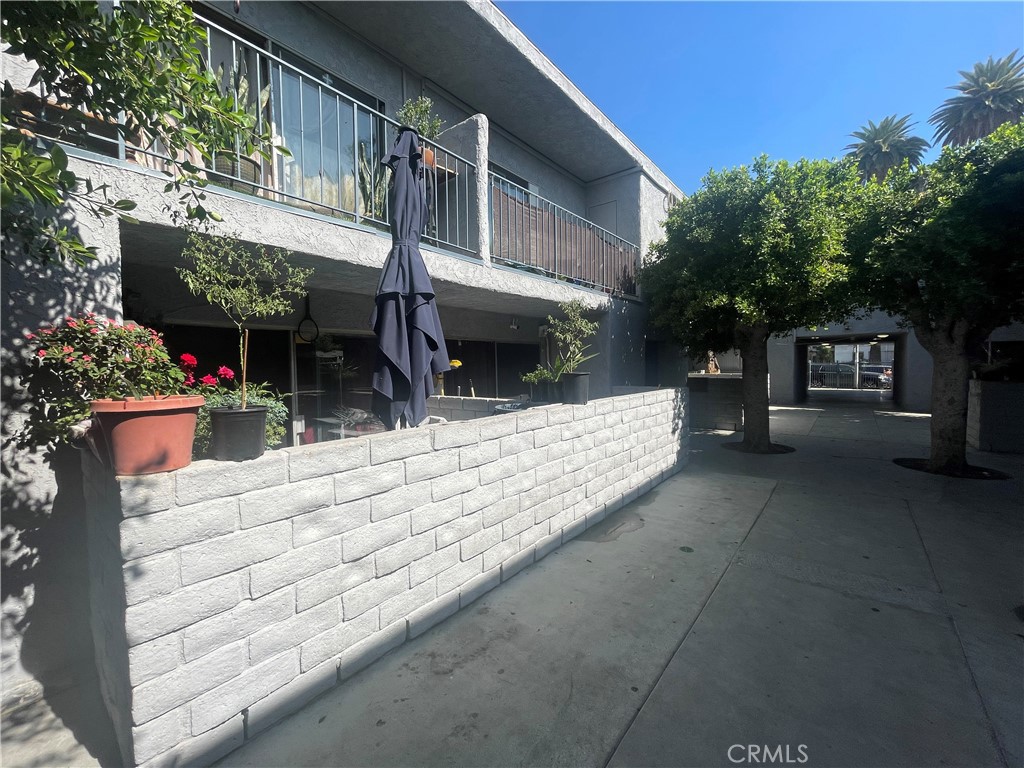 Properties 1 8633 Columbus Ave