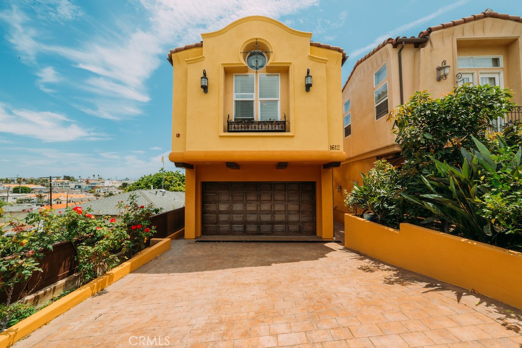 1612 Speyer Lane