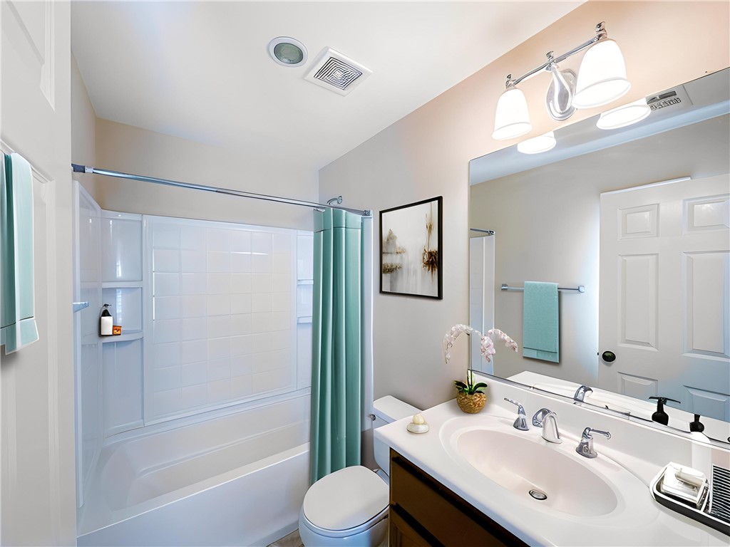 ,The Cove at Dos Lagos - Residential