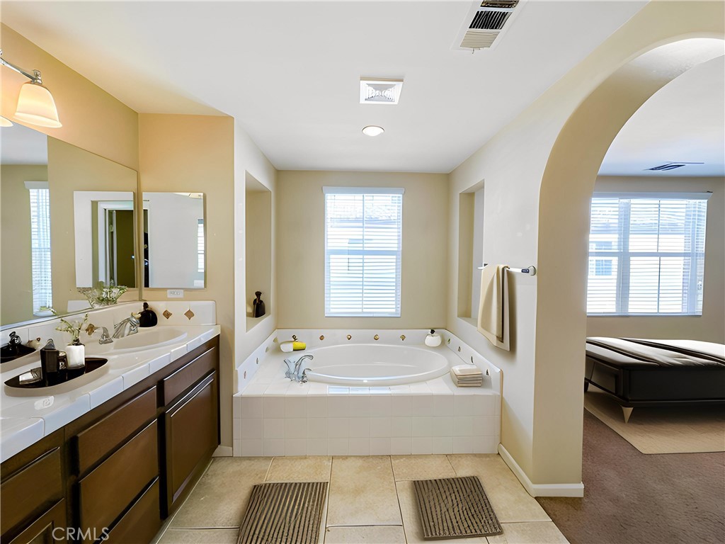 ,The Cove at Dos Lagos - Residential