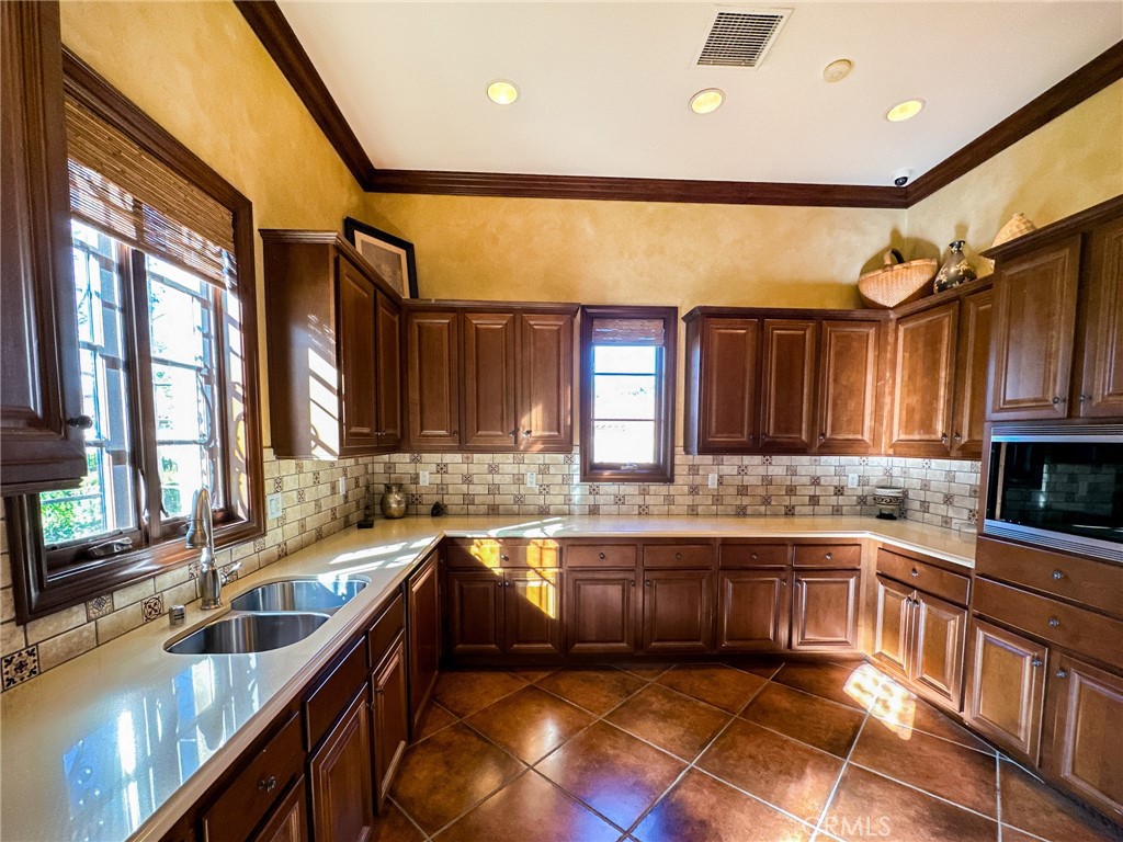 ,The Cove at Dos Lagos - Residential