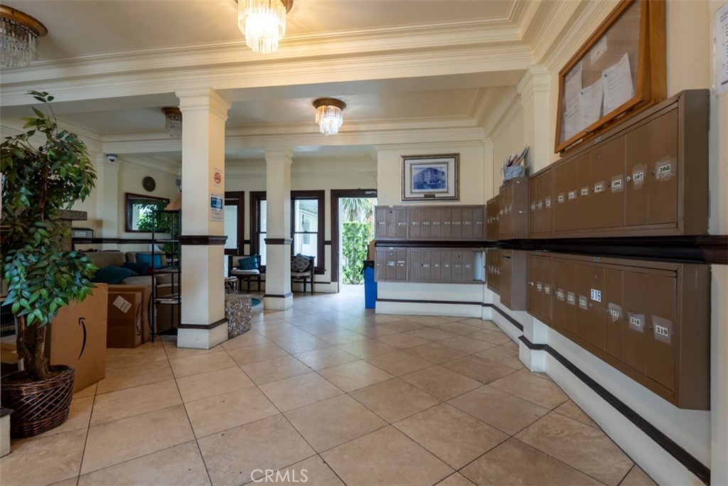 4125 S Figueroa Street 410