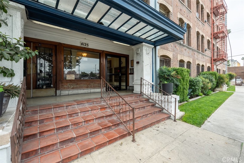 4125 S Figueroa Street 410