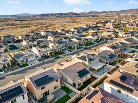 A home in Lake Elsinore