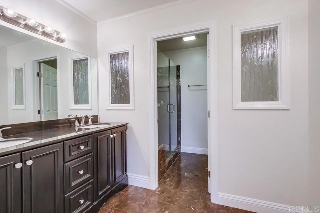 listing image 130728007104899074715