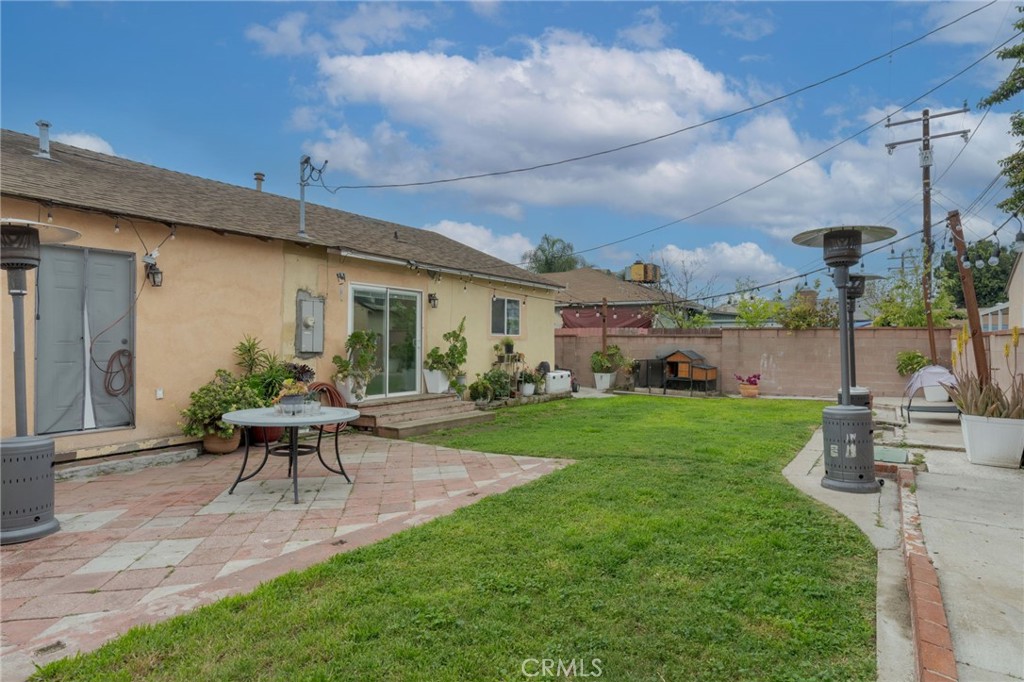 11633 Imperial Hwy