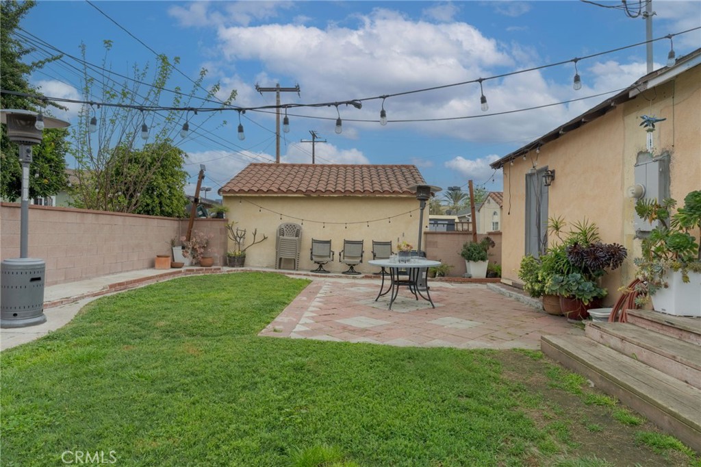 11633 Imperial Hwy