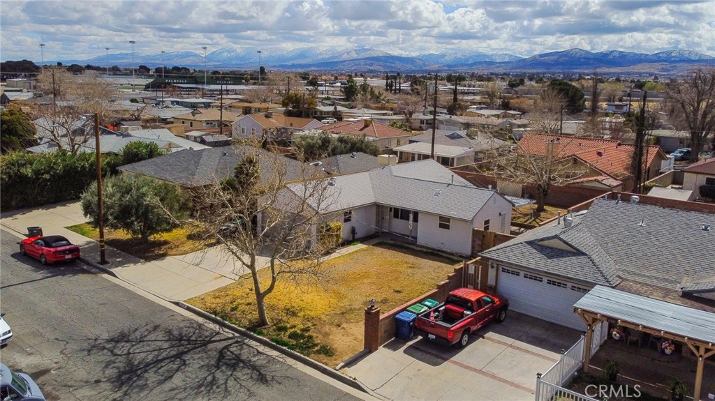 1814 E Avenue Q10