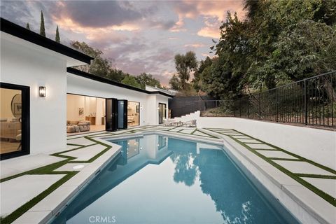 A home in Studio City