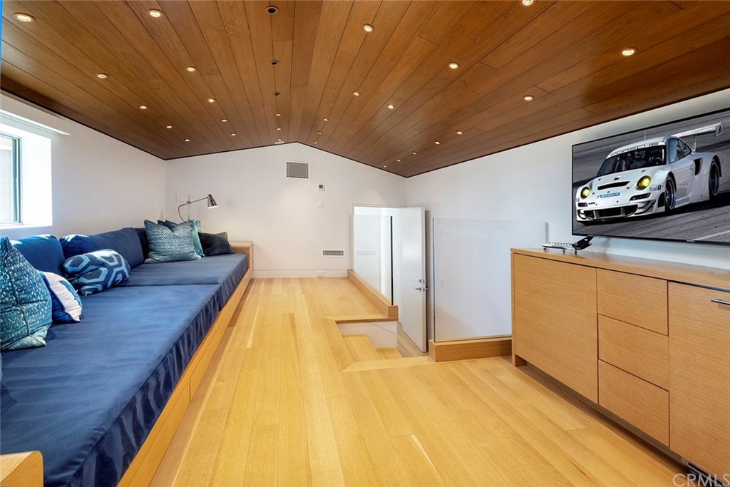 Irvine Cove (IC) - Residential