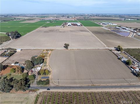 A home in Hilmar