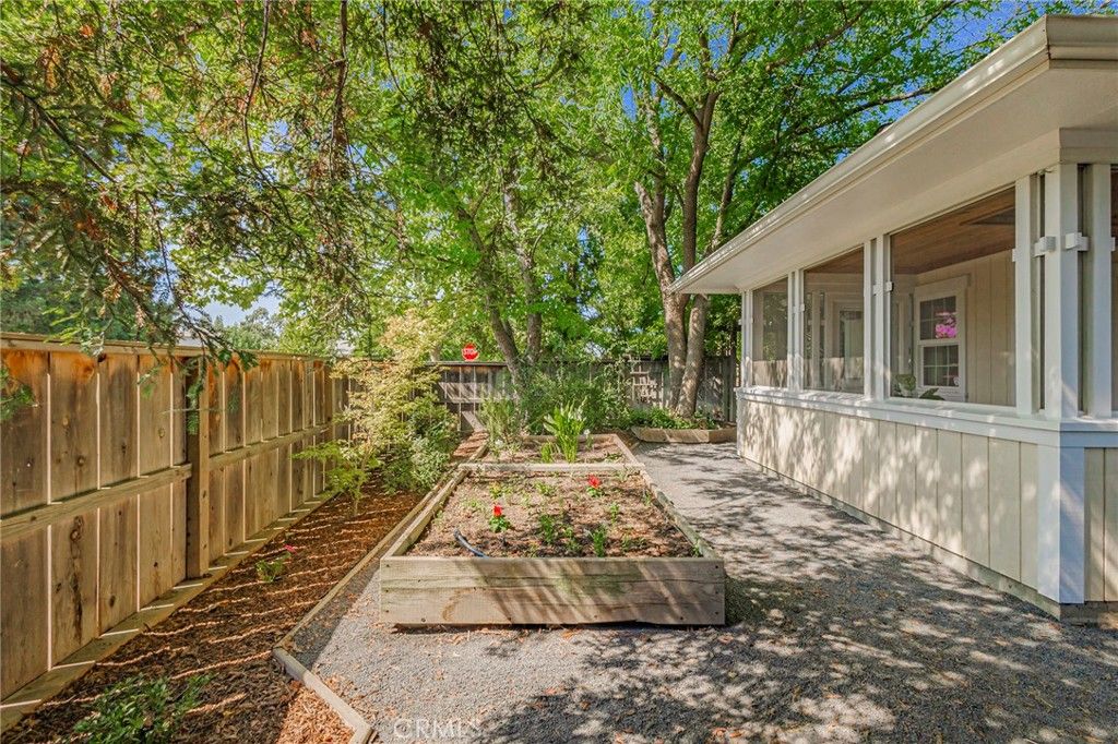 listing image 130721895522028735995