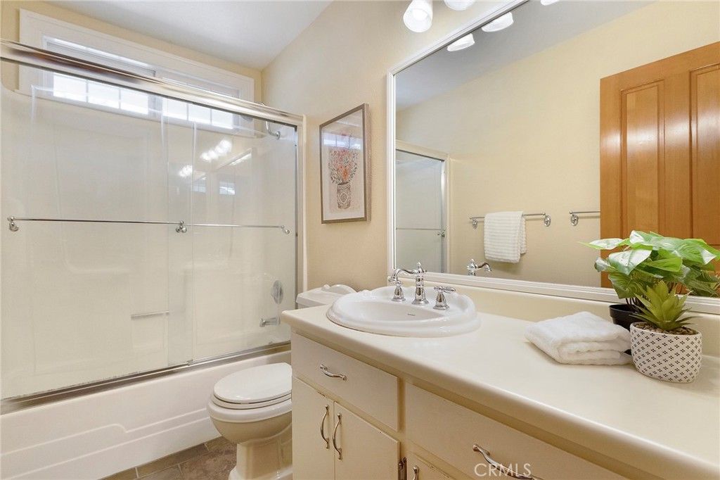 listing image 130720295682999062915