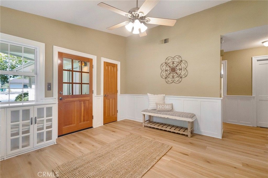 listing image 130729569533358324166