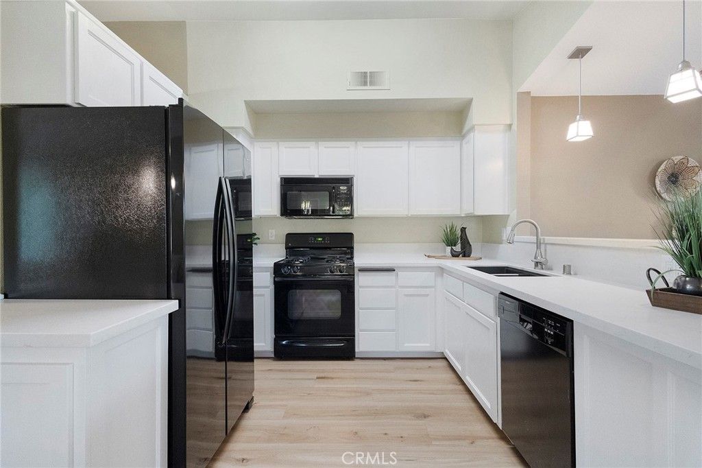 listing image 130722263333027220152