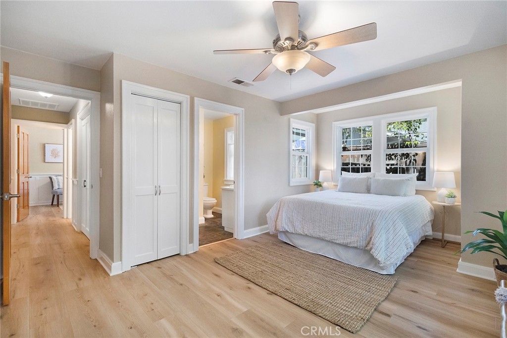listing image 130723482531802310840
