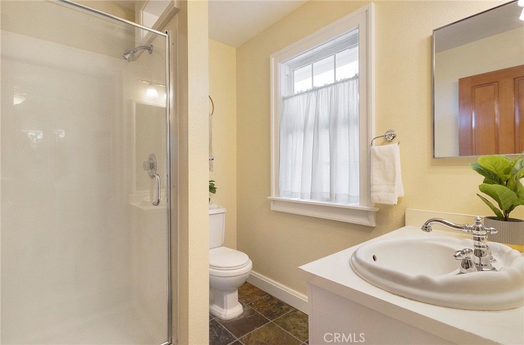 listing image 130722085824949492584