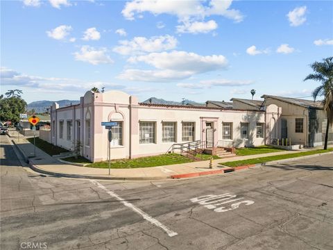 Photo of 309 E Commercial Street, Pomona, CA 91767 (MLS # CV25056576) Photo of 309 E Commercial Street, Pomona, CA 91767 (MLS # CV25056576)