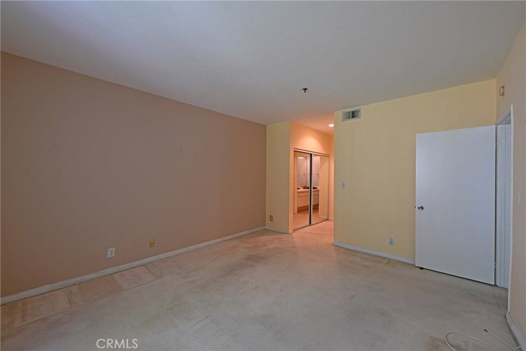 listing image 130721919443452785869