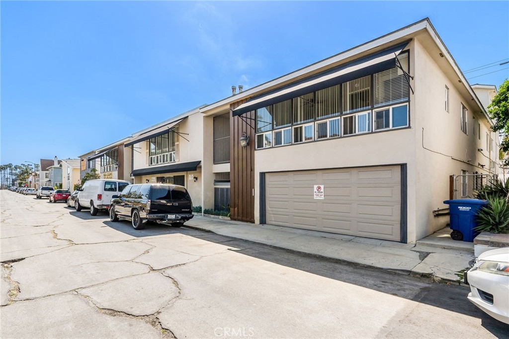 Belmont Shore (BSD) - Residential Income